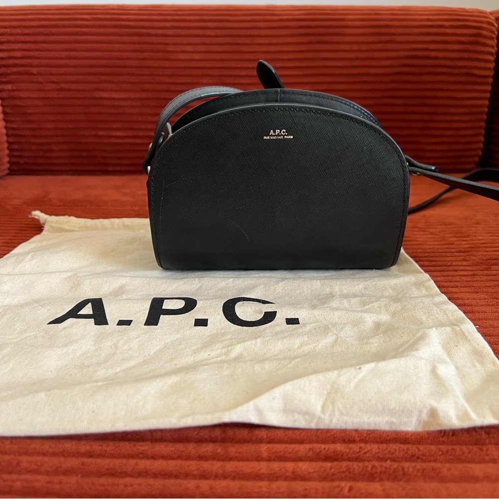 A.P.C.Demi-Lune Mini Bag (Black)